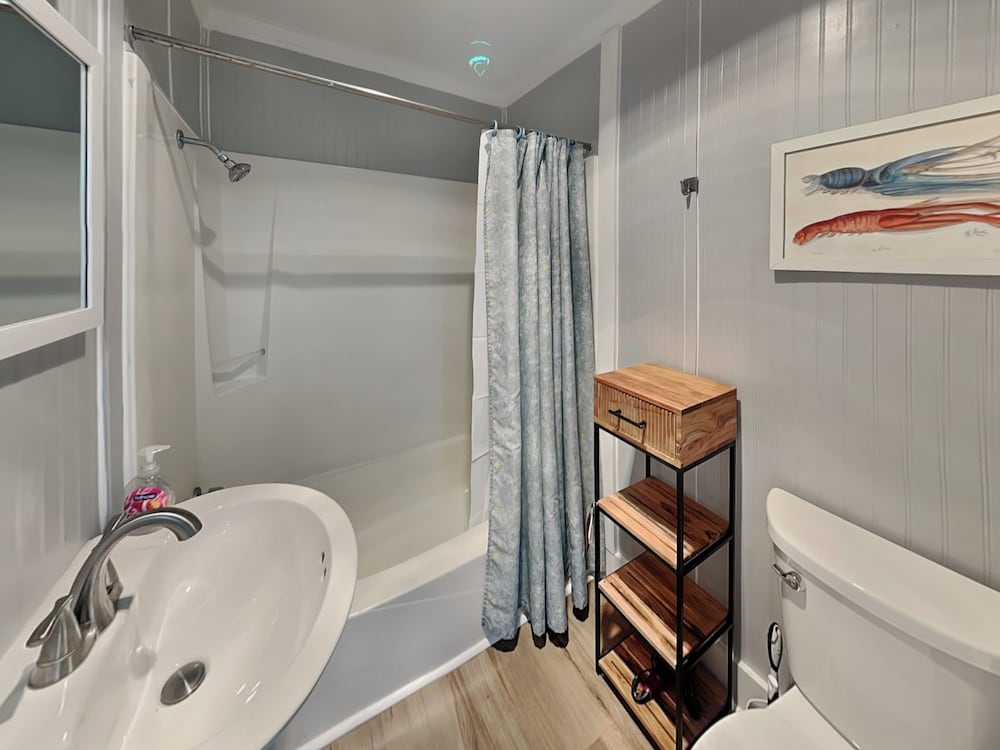 Kirk's Mema's Beach by Topsail Realty