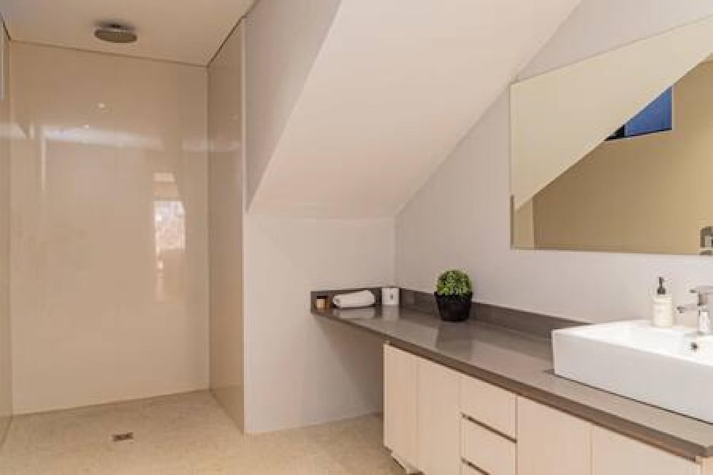 Large 3 Bedroom Apartment w Private Pool Casablanca