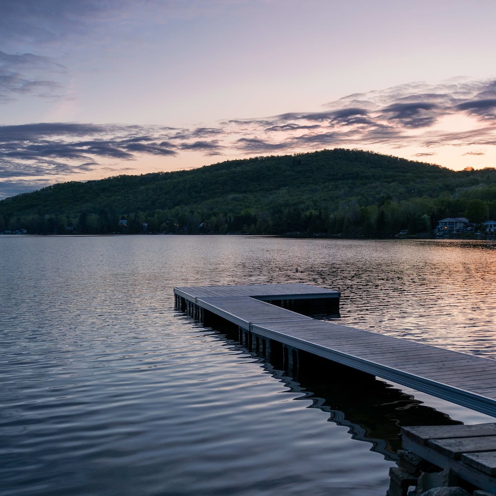 Le Rocher Spa Lac Par Paddleboard