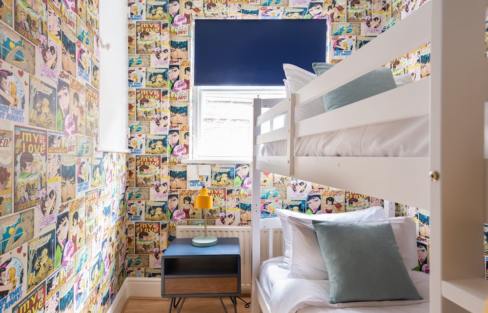 The Kensington Palace Mews - Bright & Modern 6bdr House With Parking Space