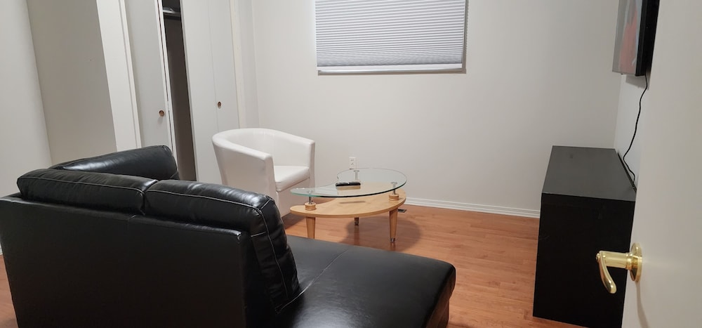 Chesskings Car Rental Guest House
