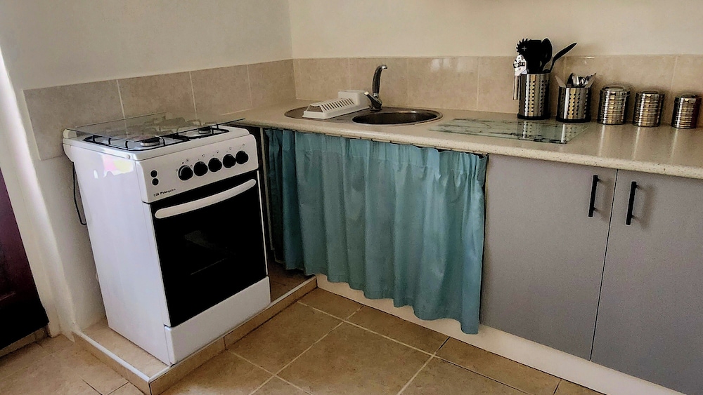 Casita-1 To 7guests-private/pool-patio-bbq-parking