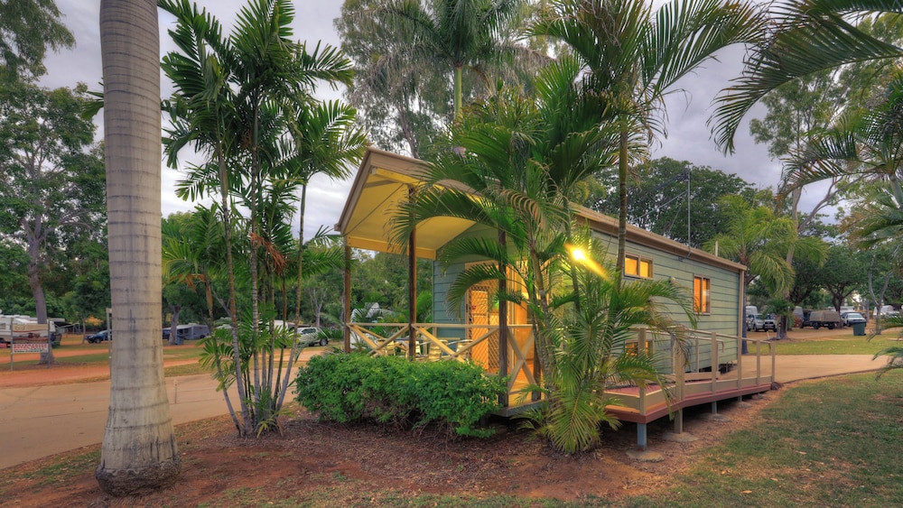 Aussie Outback Oasis
