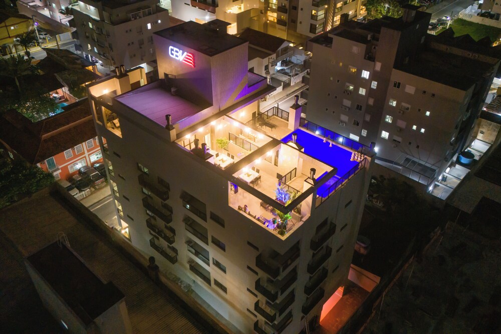 Sunny Flats 303 - Piscina Bombinhas