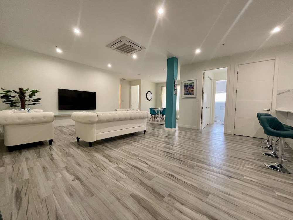 The Cove - Condo Hotel - Perfect Location