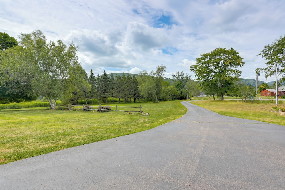 Home w/ Large Yard: 8 Mi to Holiday Valley Resort