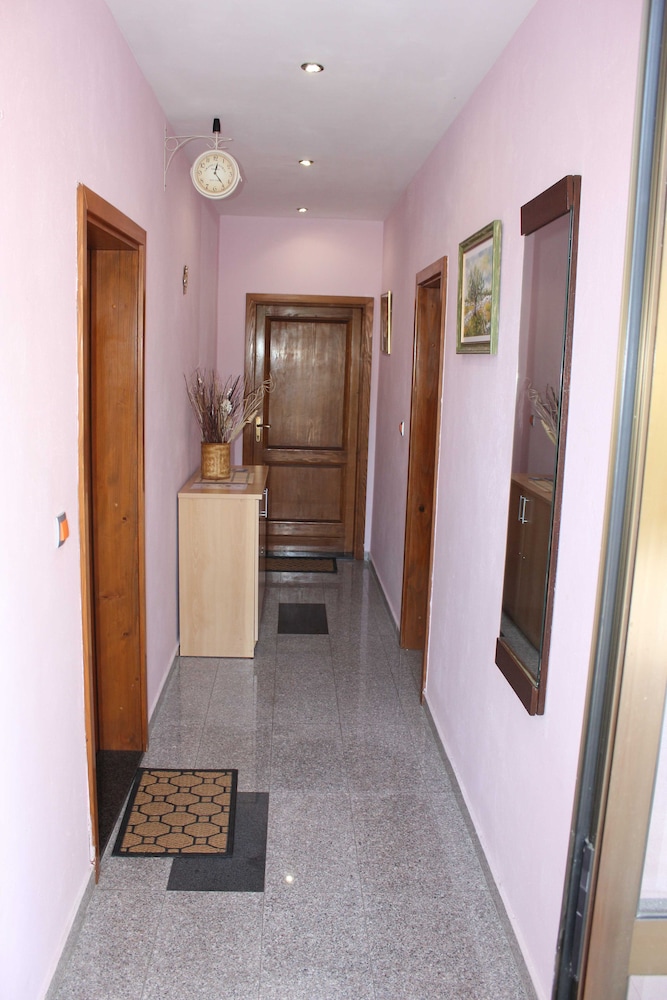 Photo 31