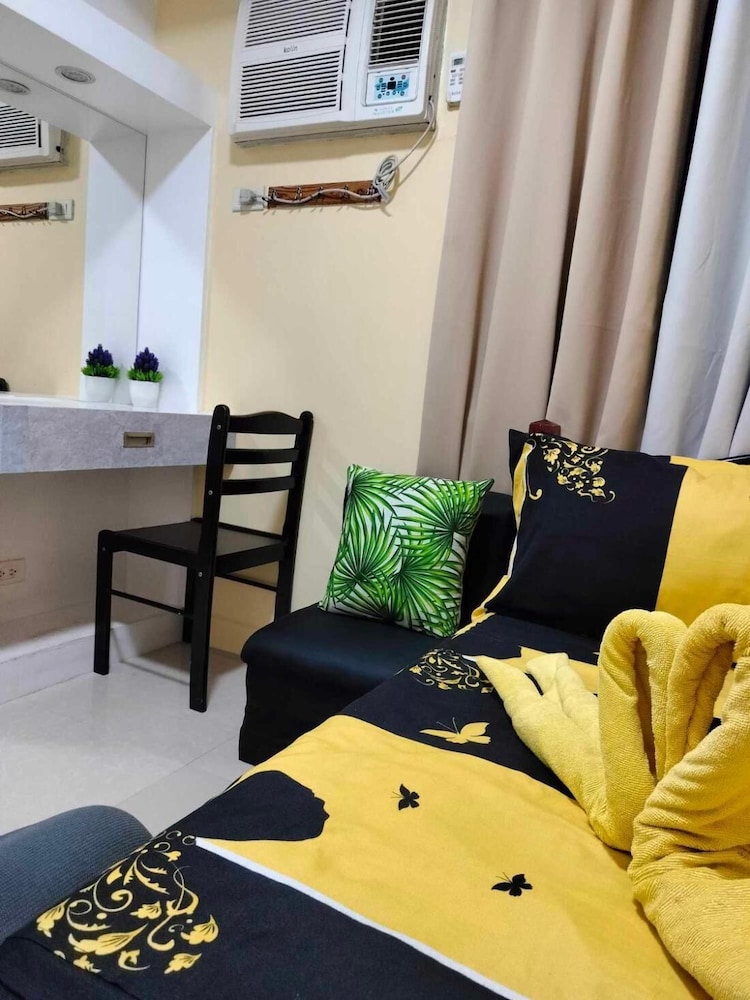 Spacious 1-bedroom Condo in Quezon City With Private Pool