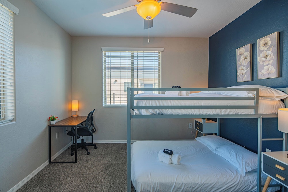ROVE LIVING/KL - The Fredrick Tempe