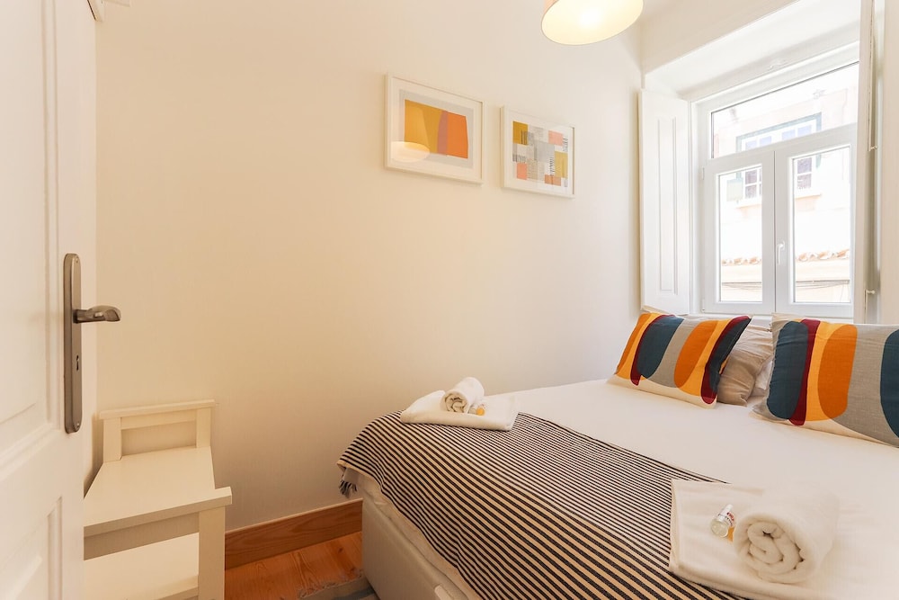 Bairro Alto Bright by Homing