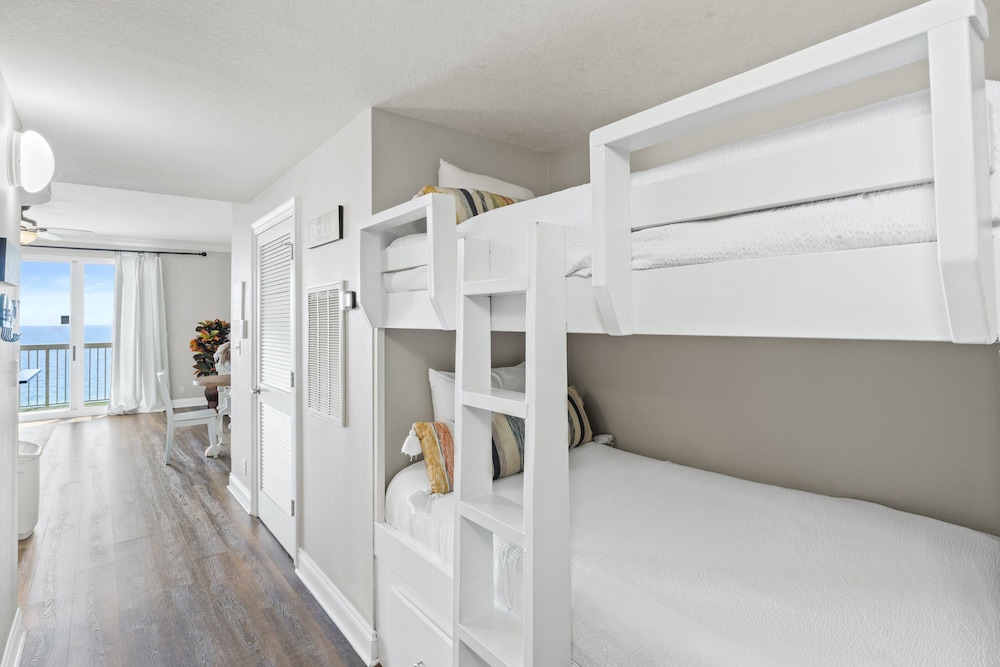 Calypso Beach Resort by Panhandle Getaways