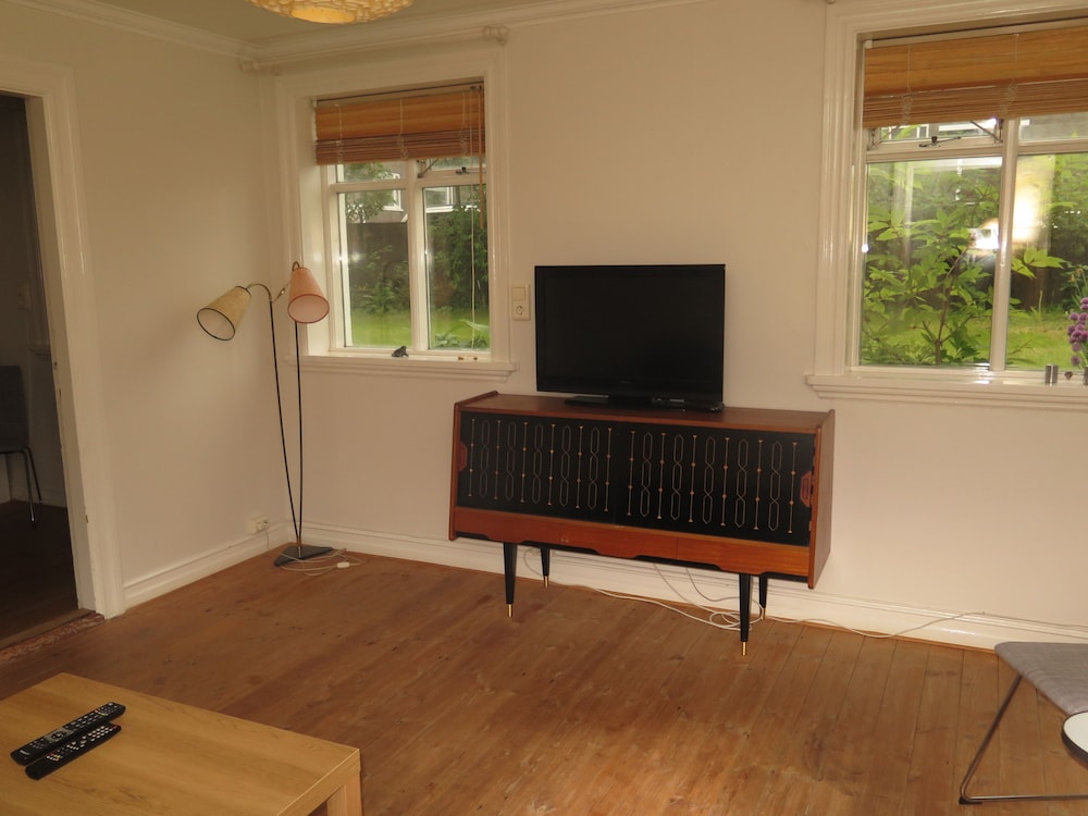 Hotel 32 Tungata - Image 1