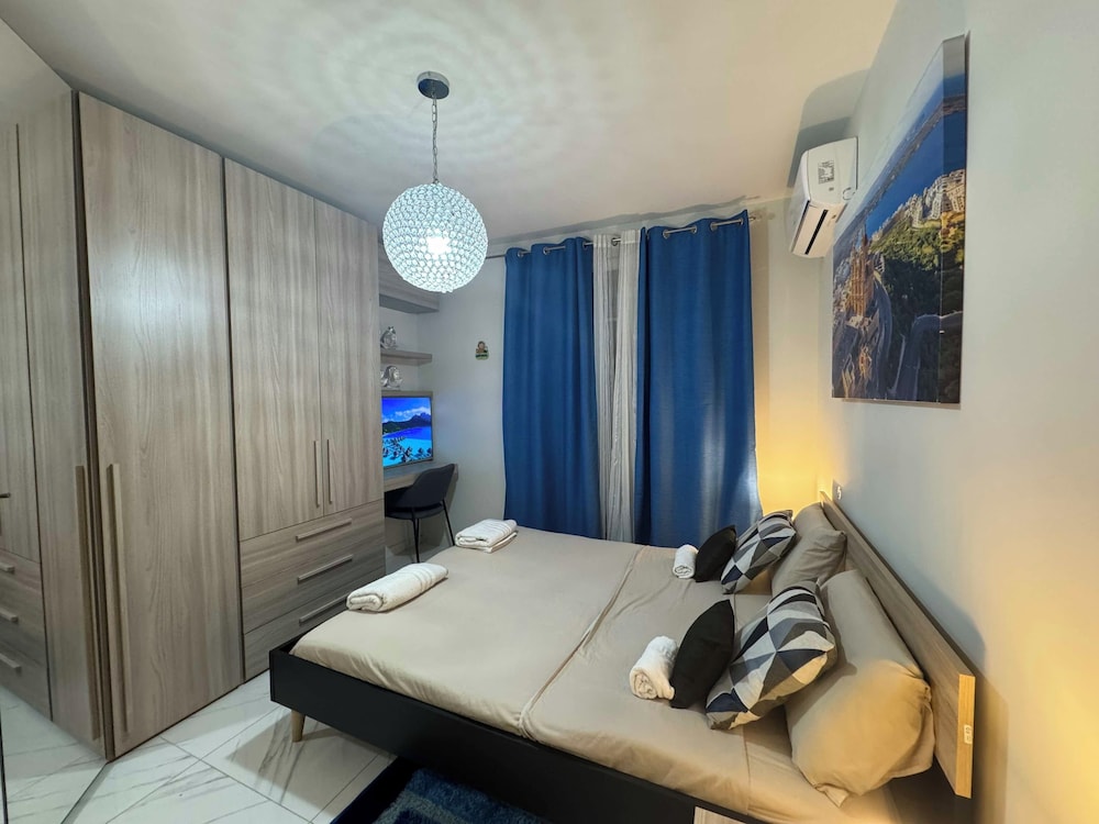 4. Sew View Luxury 2 Bedroom Apartment view 2