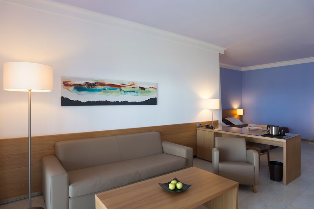 TUI BLUE Suite Princess - Adults Only