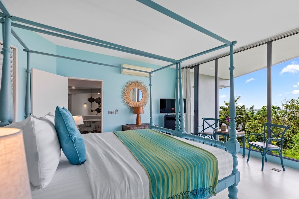 Villa Skyfall