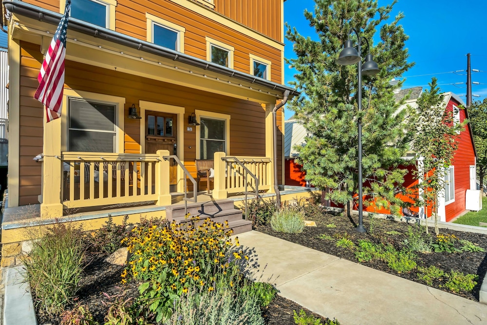 The Peak At Town Lift 3 Bedroom Home