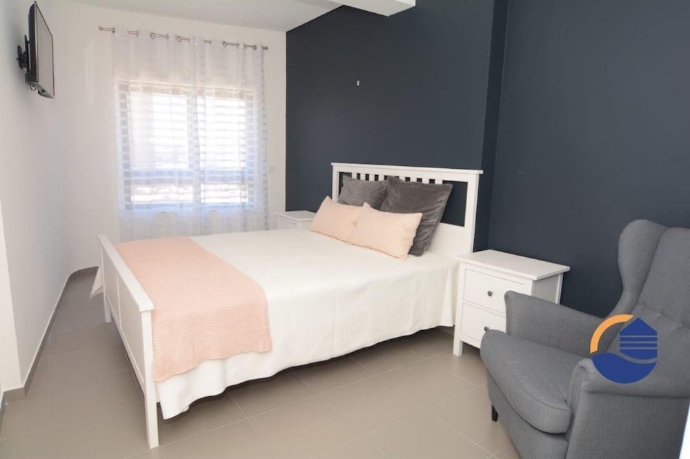 16 in Portim o With 2 Bedrooms and 2 Bathrooms