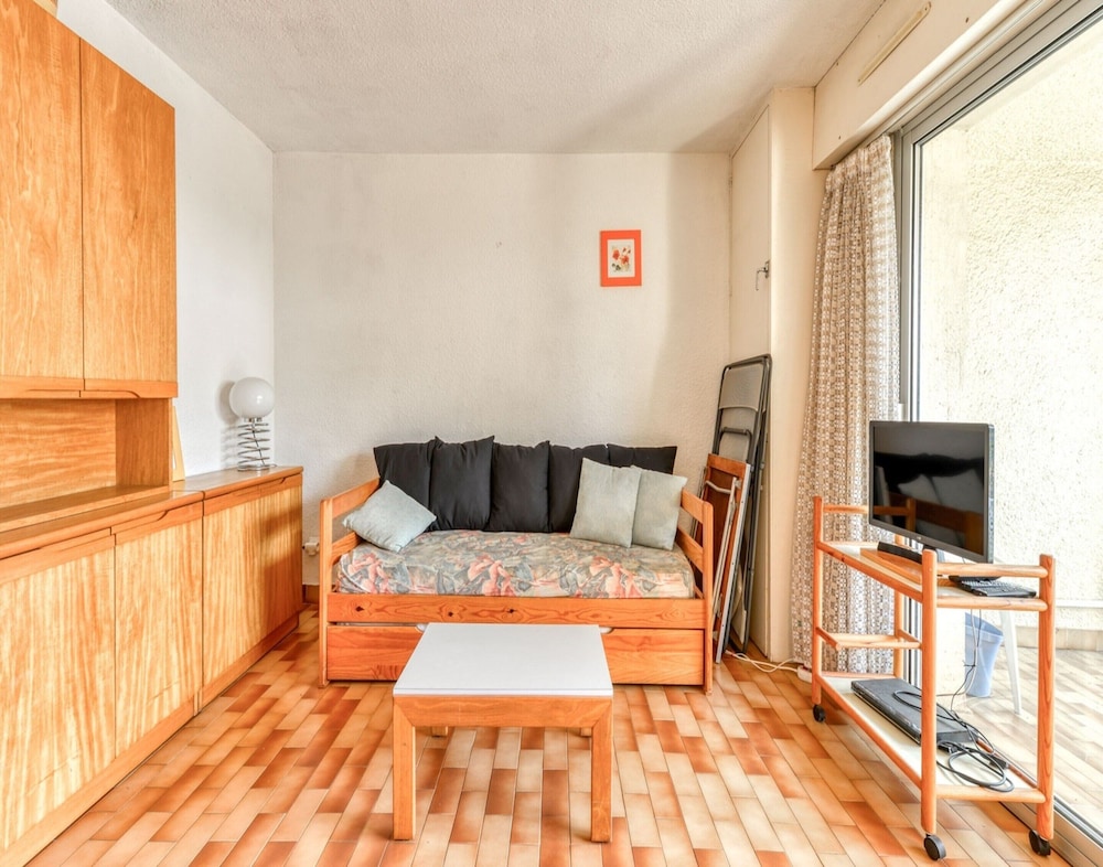 Peaceful Stay Near the Coast