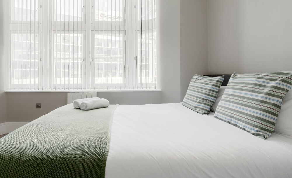 Superb Apartments opp Edgware Rd Station