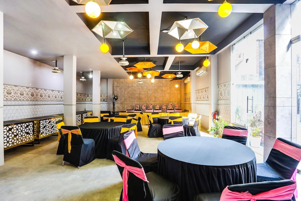 Stylish Stays Near Isbt Dehradun