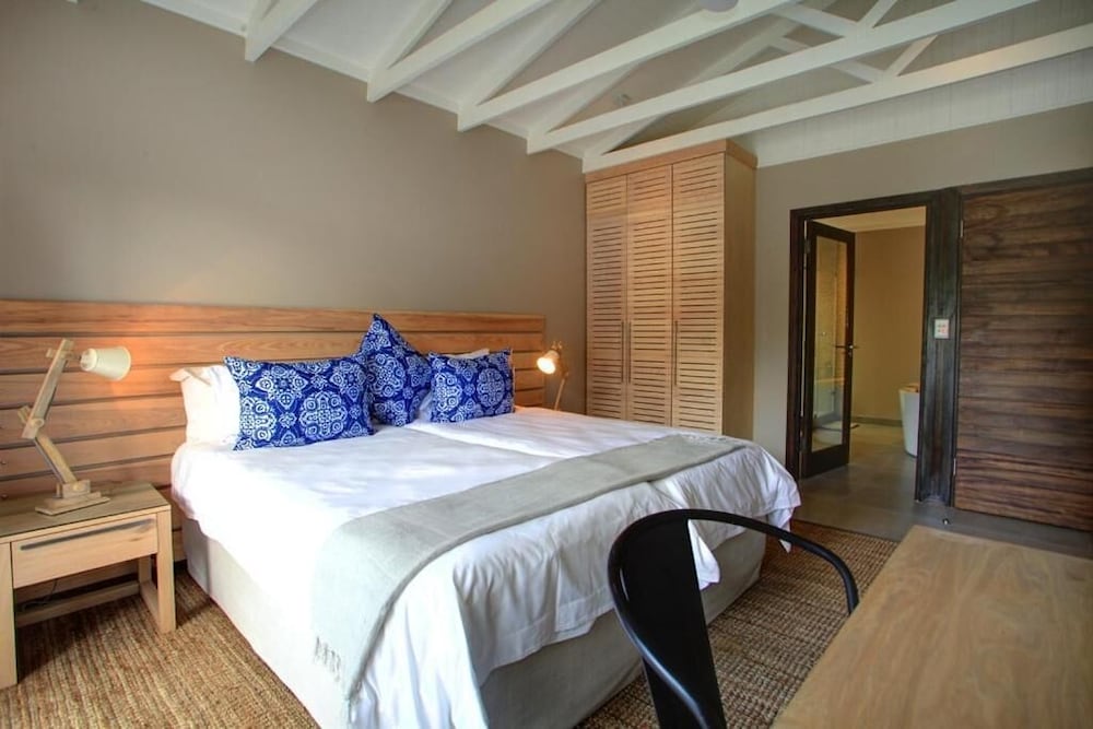 Scallop Guest Lodge