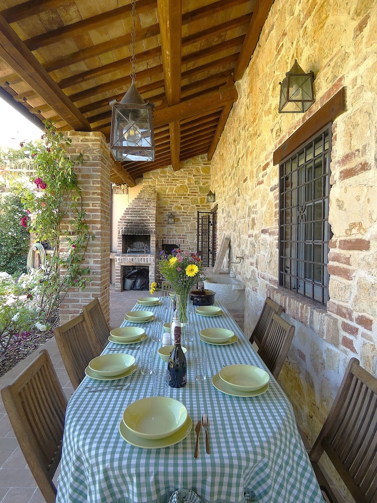 I Escape to Umbria, Quiet