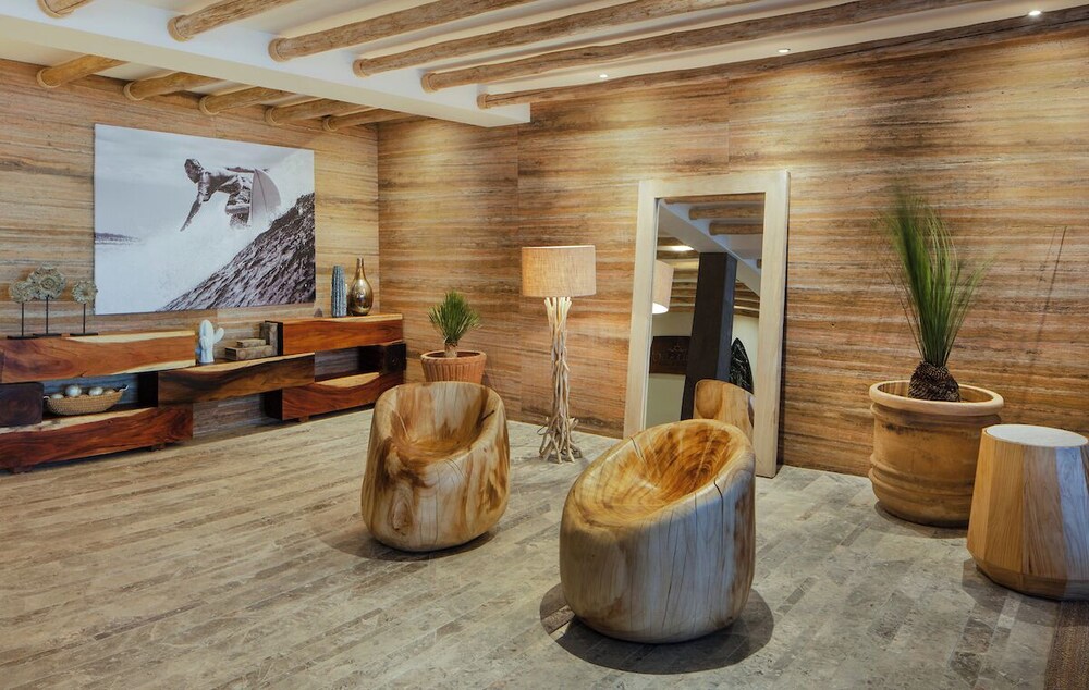 Stunning Condo in Cabo with Ocean Views