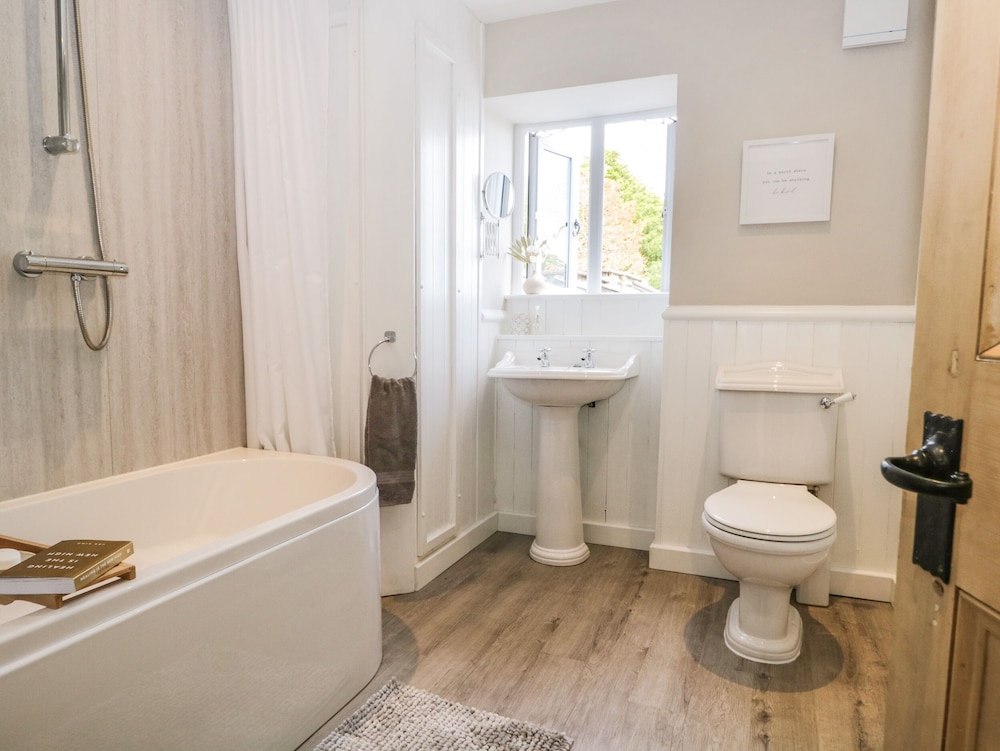 Sandacre Cottage