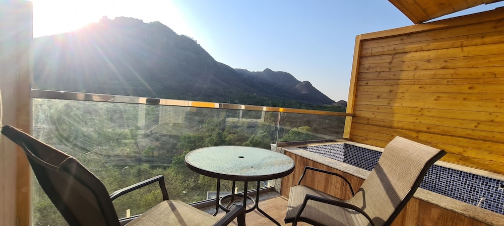 Bamboo Saa Resort & Spa