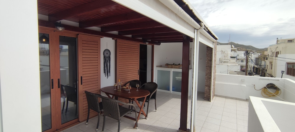 Kapetanos Rooms