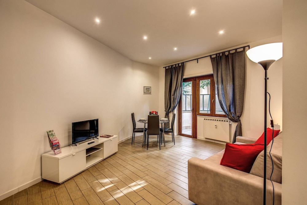 Ml Apartment - Ardesia Terrace Colosseo - 2bdr