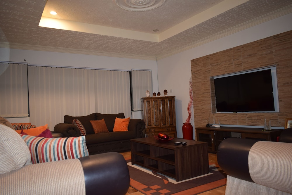 Grey Oak Holiday House