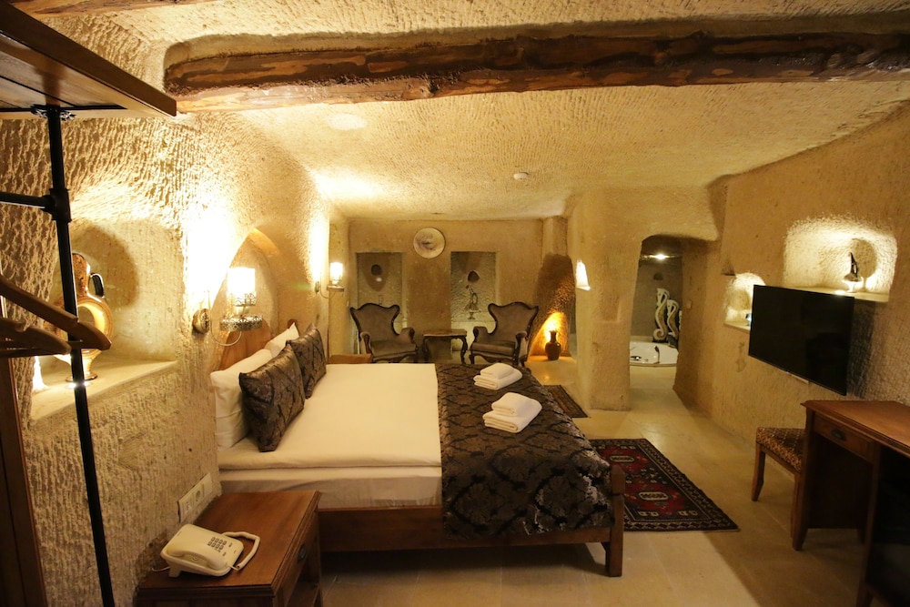 Georgios Cave Cappadocia
