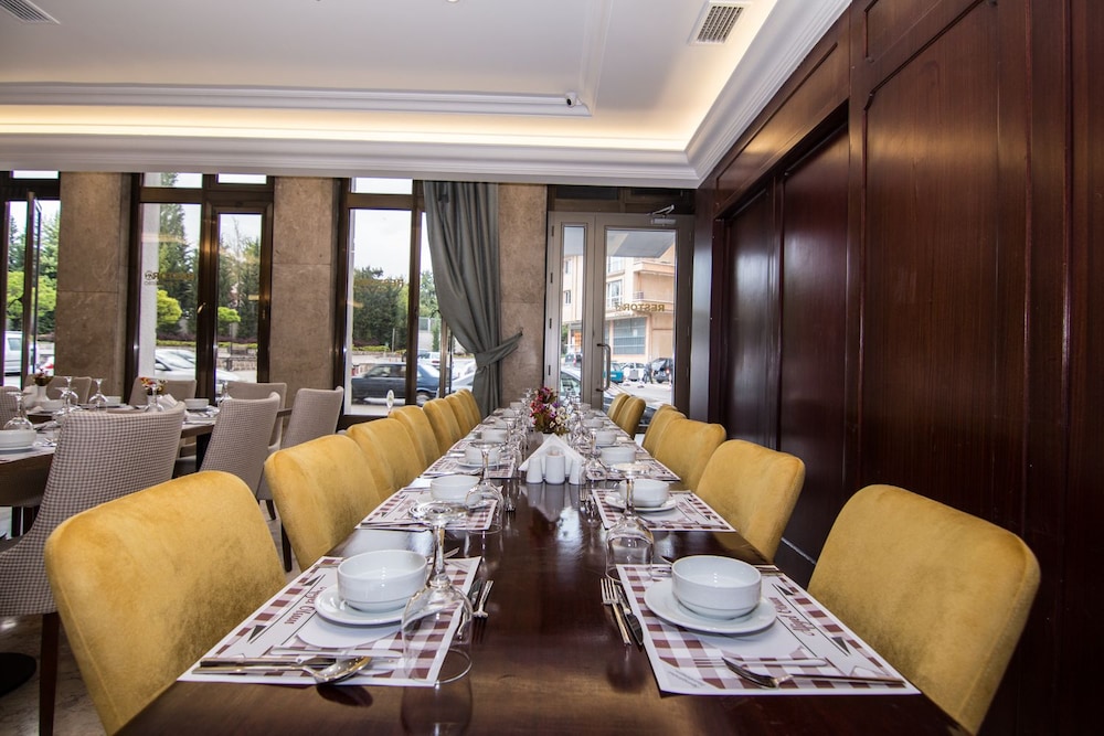 An Grand Otel - Image 9