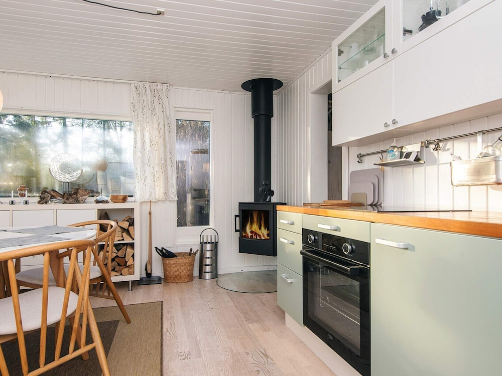 Peaceful Cabin Retreat in Ebeltoft