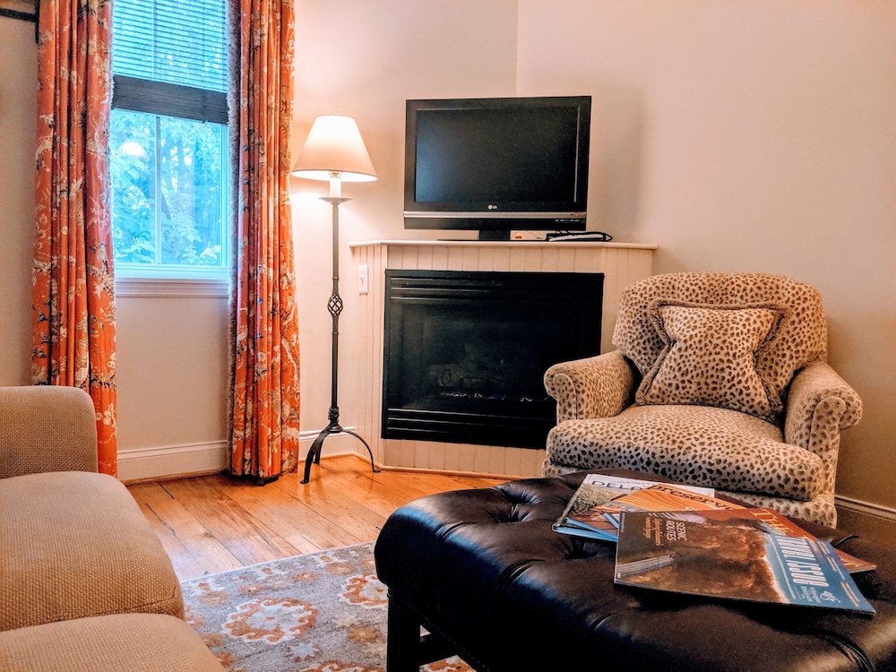 Wilmington Vacations - The Inn at Montchanin Village, a Historic Hotel of America - Property Image 16