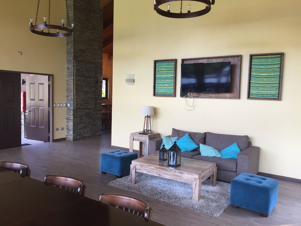 Casa en Condominio Alicura Pucón