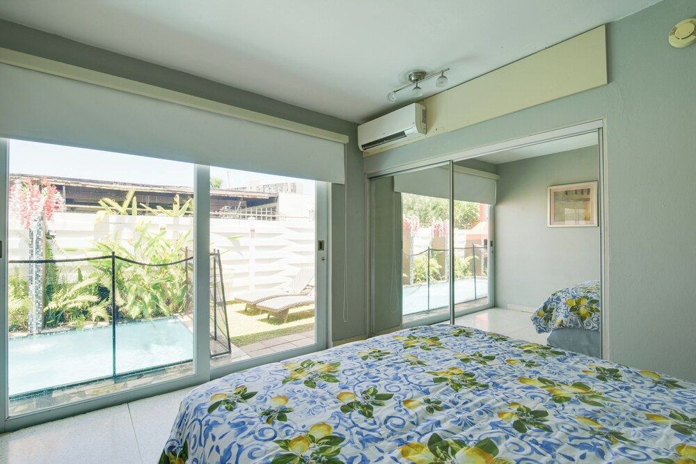 Private Heated Pool: Walk to Isla Verde Beach - Property Image 12