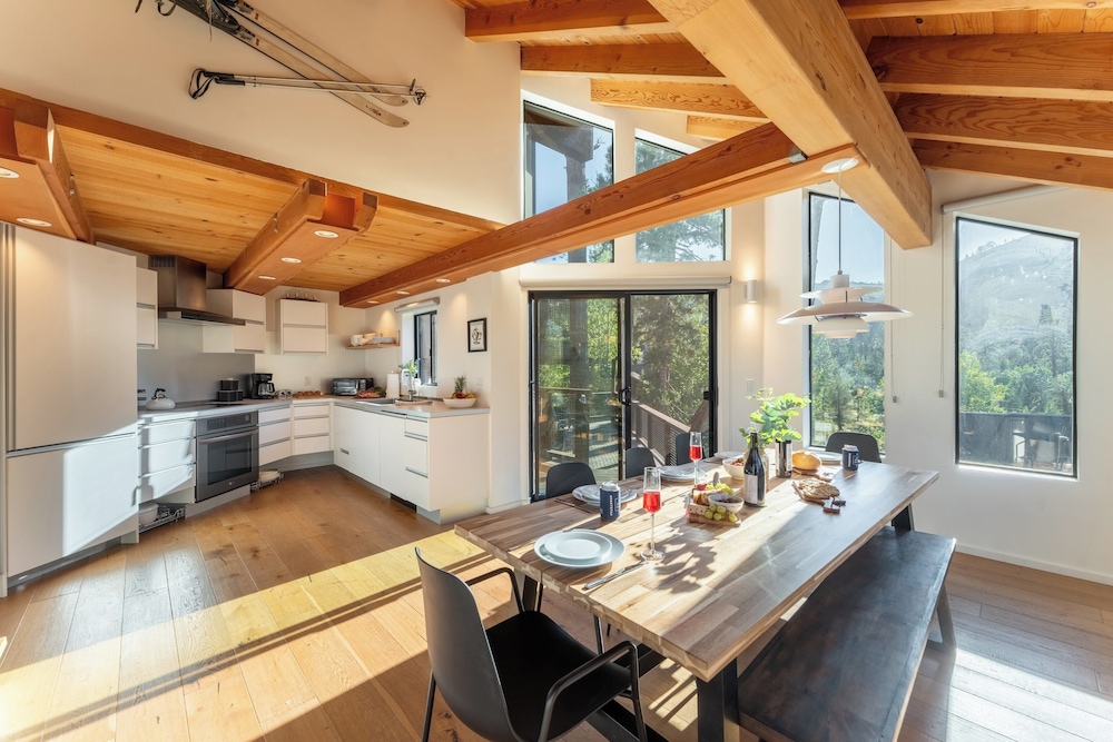 Trapper by Avantstay A+ Interior Design w/ Sauna view 5