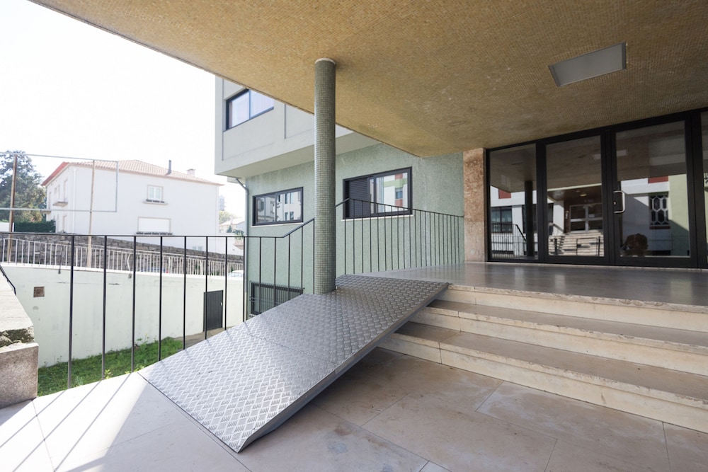 Kopke1 · Kopke 113 2BD Lovely Decorated With Wifi view 4