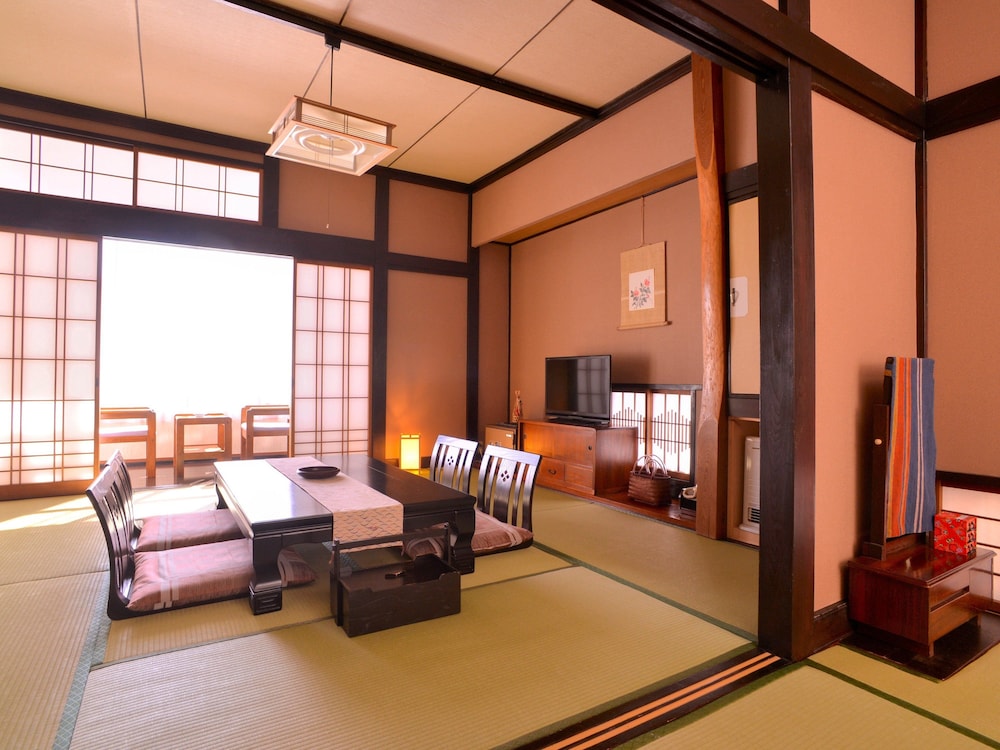 Kamiyashiki Tairanotakahusa view 5