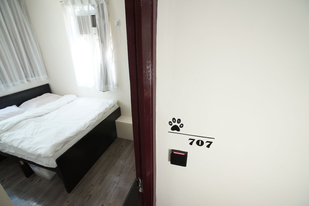ALOHAS Hostel
