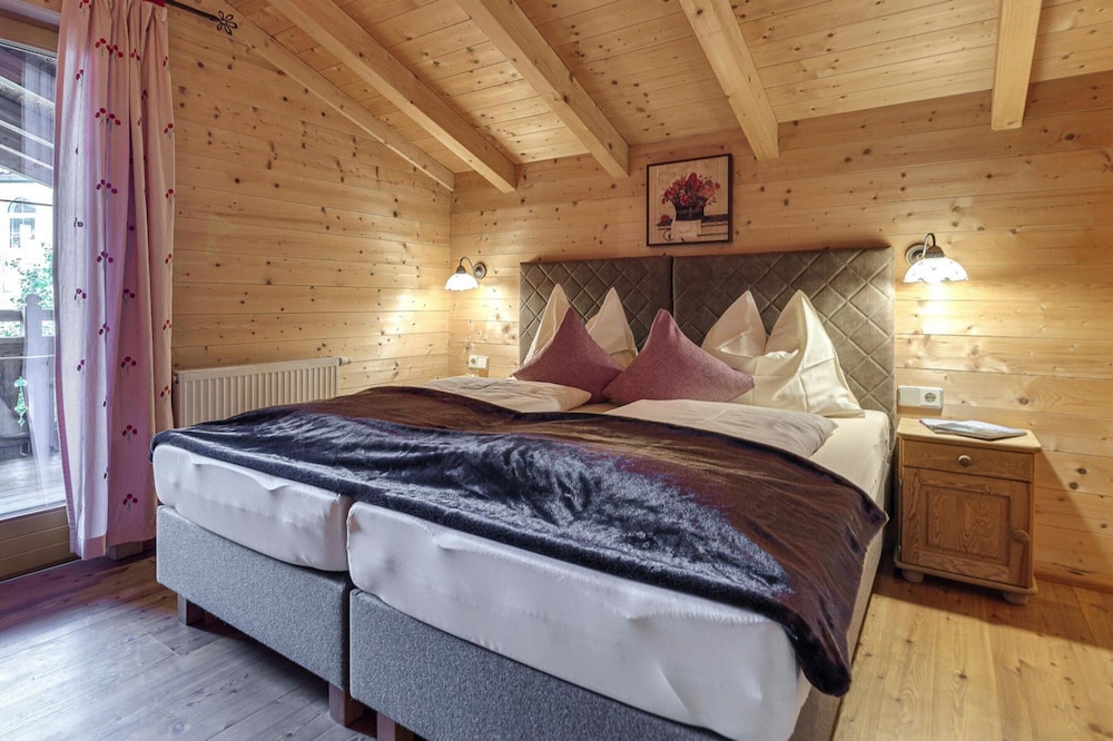 Chalet in Fugen Near Spieljochbahn Lift