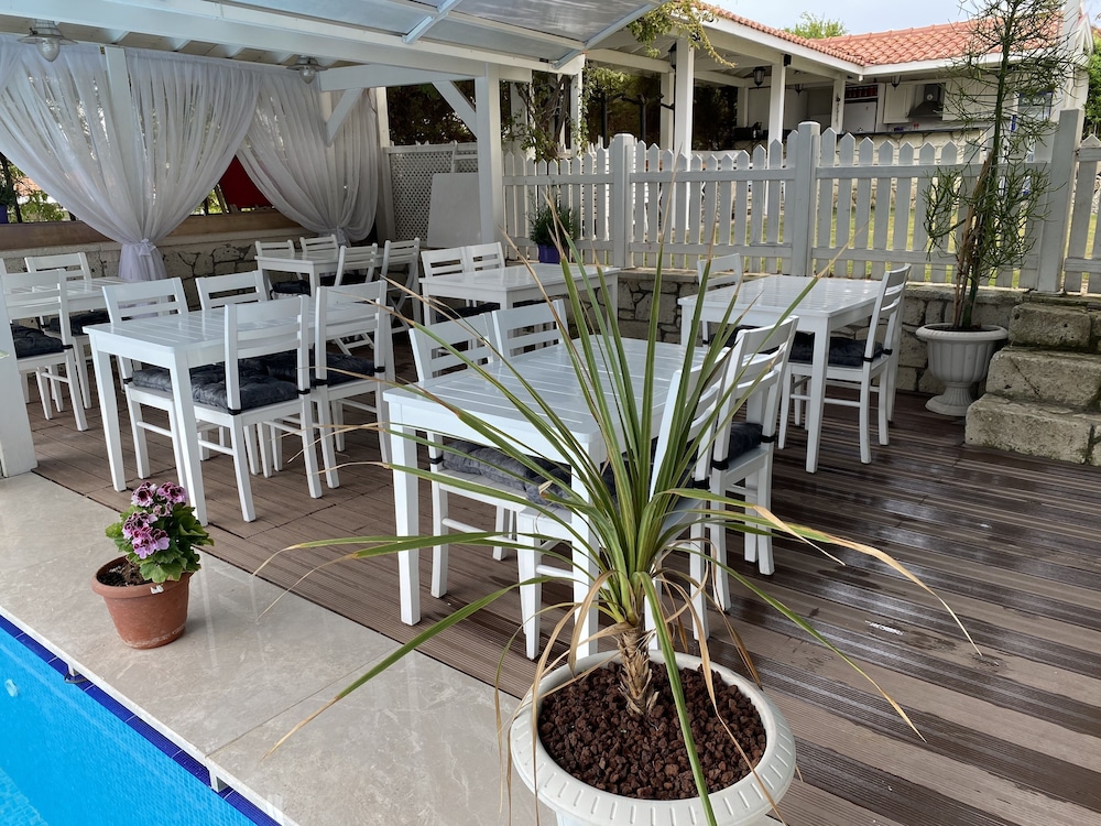 Alacati Eldoris Otel - Image 32