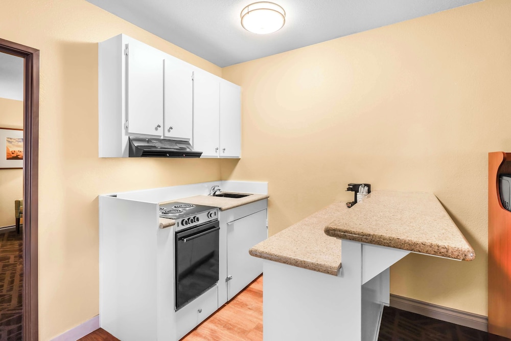 SureStay Plus by Best Western Twentynine Palms Joshua Tree - Property Image 24