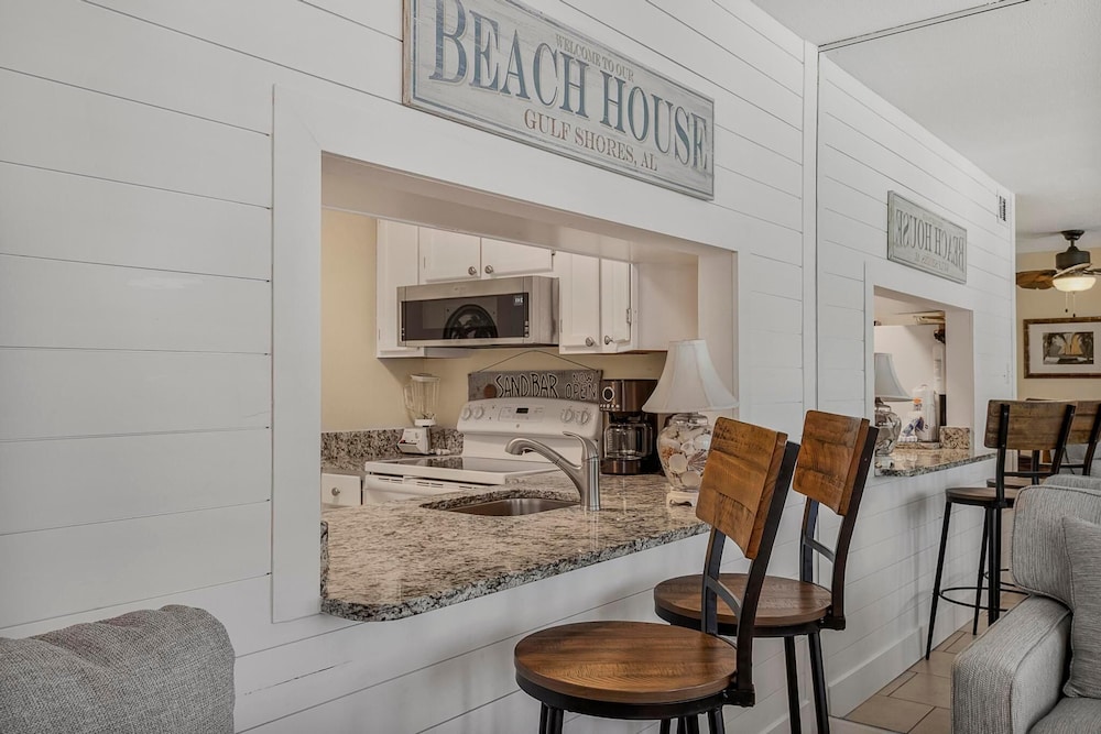 Sea Breeze 203