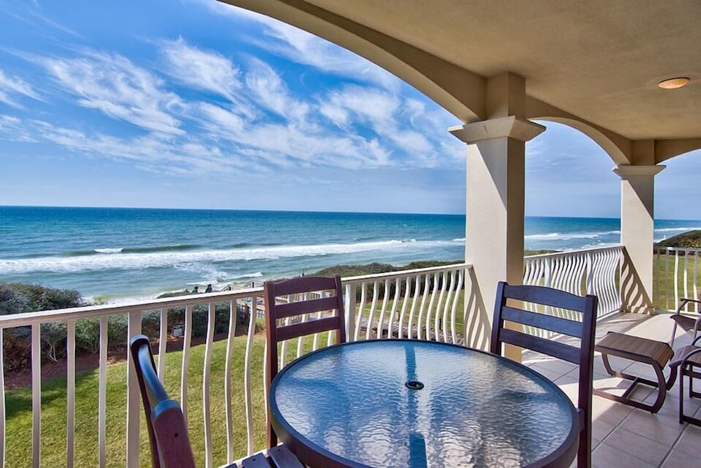 3 by the Sea 3 Bedroom Holiday Home by Five Star Properties