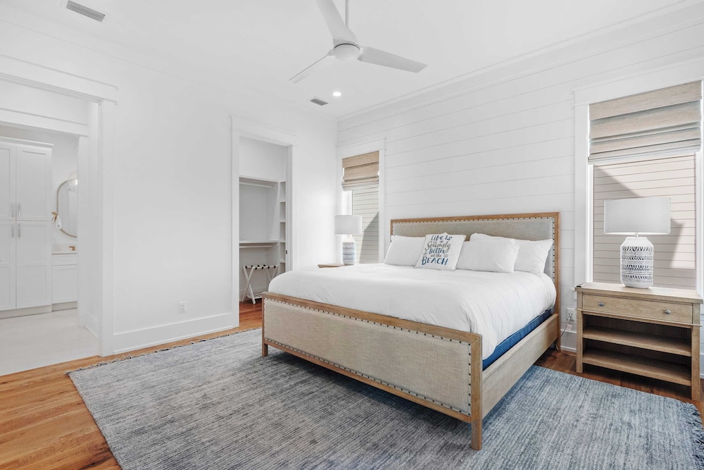 30A Beach Getaway by Avantstay Gulf Views + Pool Golf Cart + Bonfires