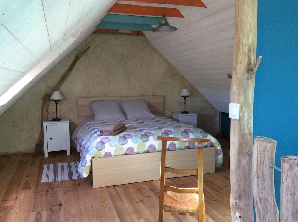 La Vieille Ferme view 4