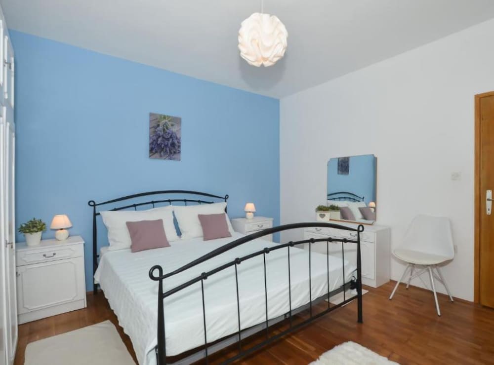 Apartments Nina